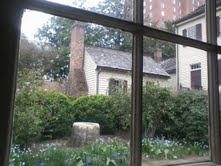 Image of the back gardens of the Blount Mansion